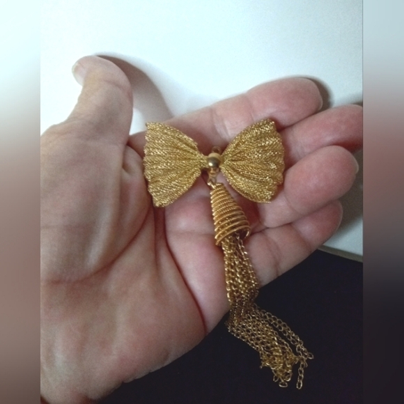 Bow Pendant Gold Tone Mesh Metal With Chain Fringe Tassel Pendant Only Vintage - Picture 3 of 5